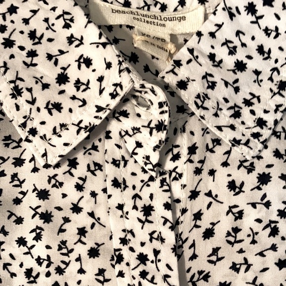 White patterned button down - Picture 6 of 6